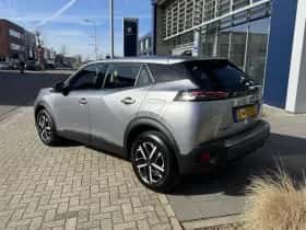 Peugeot 2008 (2024) thumbnail 4