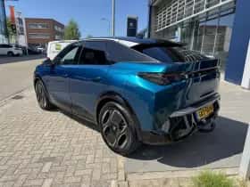 Peugeot e-3008 (2024) thumbnail 4