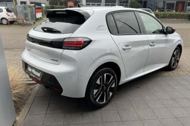 Peugeot 208 (2025) thumbnail 4