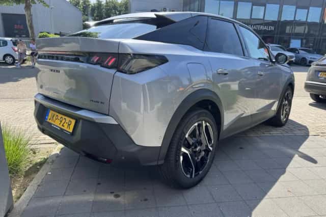 Peugeot 3008 (2025) thumbnail 5