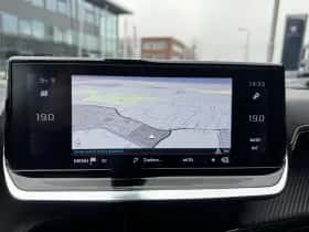 Peugeot 2008 (2020) thumbnail 23