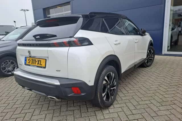 Peugeot 2008 (2023) thumbnail 5