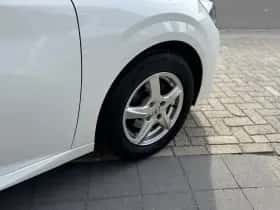 Peugeot 208 (2021) thumbnail 13