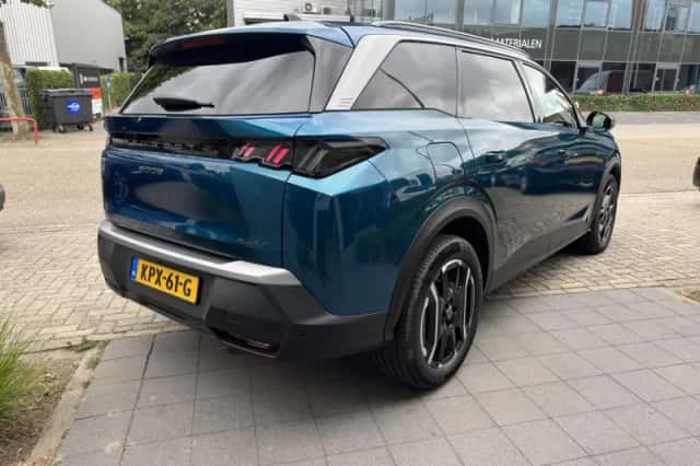 Peugeot 5008 (2025) thumbnail 5