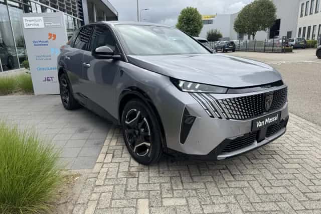 Peugeot e-3008 (2025) thumbnail 6