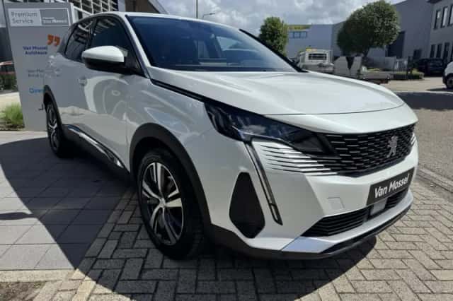 Peugeot 3008 (2021) thumbnail 6