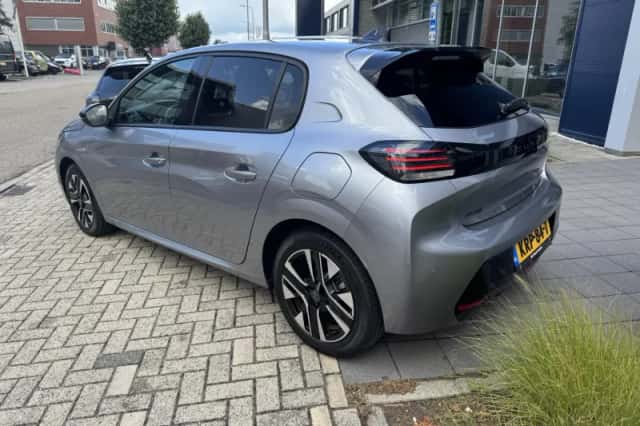 Peugeot 208 (2025) thumbnail 4