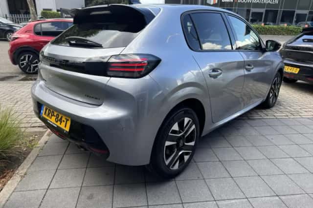Peugeot 208 (2025) thumbnail 5