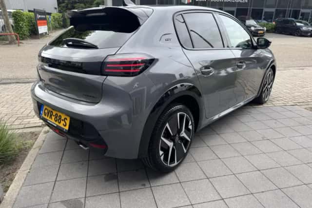 Peugeot 208 (2024) thumbnail 5