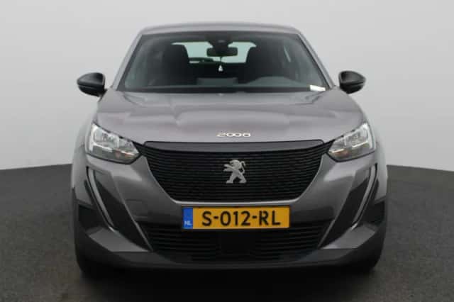 Peugeot 2008 (2023) thumbnail 4