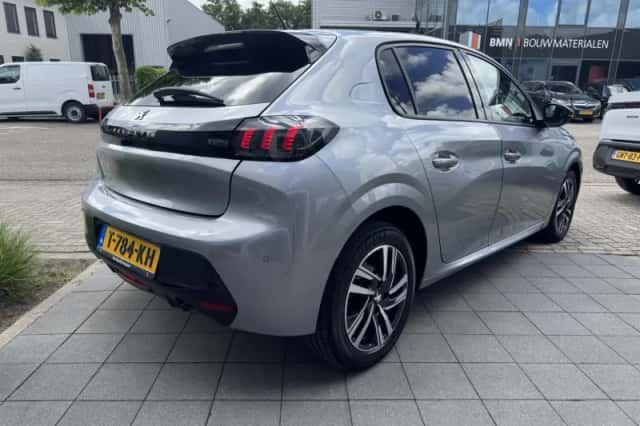 Peugeot 208 (2023) thumbnail 5