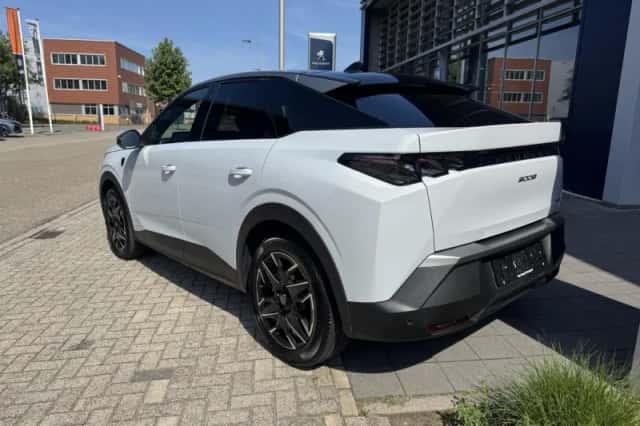 Peugeot 3008 (2025) thumbnail 4