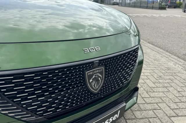 Peugeot 308 (2022) thumbnail 6