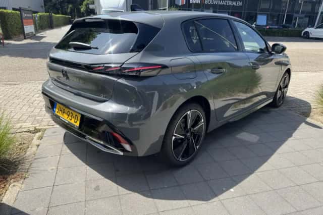 Peugeot e-308 (2025) thumbnail 5