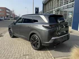 Peugeot 5008 (2025) thumbnail 4