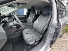 Peugeot 308 (2023) thumbnail 17