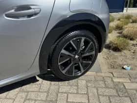 Peugeot 208 (2021) thumbnail 11