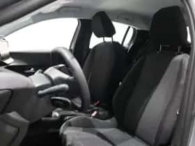 Peugeot 208 (2024) thumbnail 8
