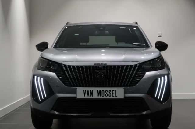 Peugeot 2008 (2025) thumbnail 2