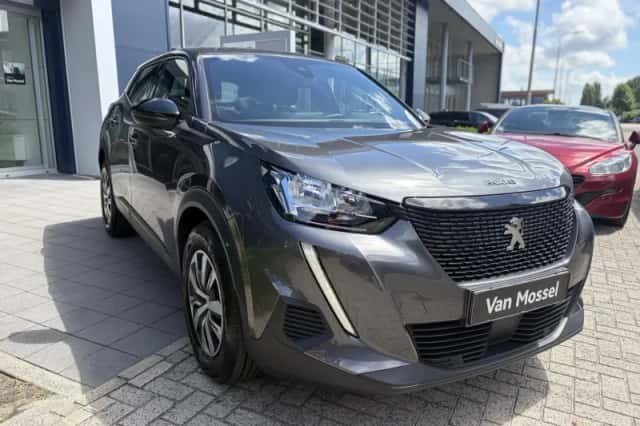 Peugeot 2008 (2022) thumbnail 4