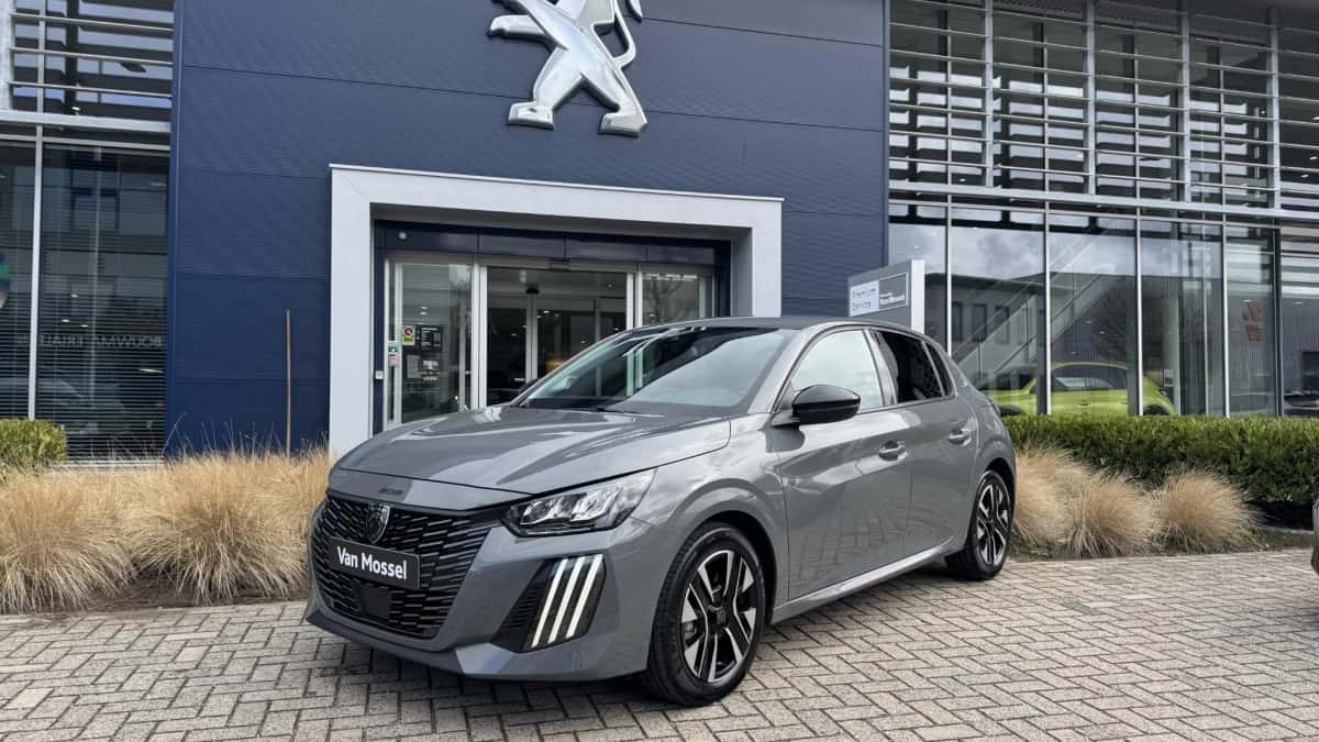 Peugeot 208 (2025) — foto 1