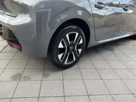 Peugeot 208 (2025) thumbnail 12