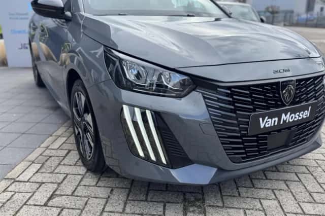 Peugeot 208 (2025) thumbnail 6