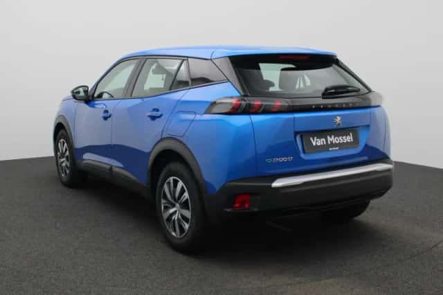 Peugeot e-2008 (2022) thumbnail 3