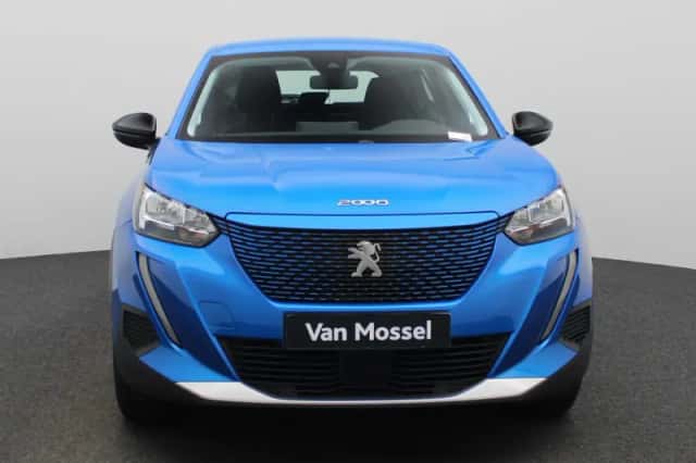 Peugeot e-2008 (2022) thumbnail 4