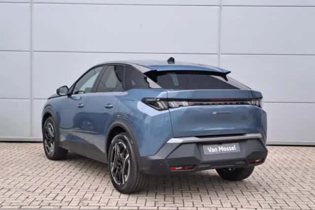Peugeot e-3008 (2024) thumbnail 4