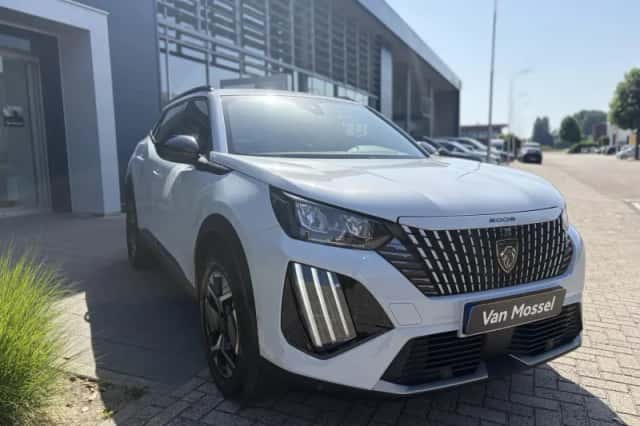 Peugeot 2008 (2025) thumbnail 6