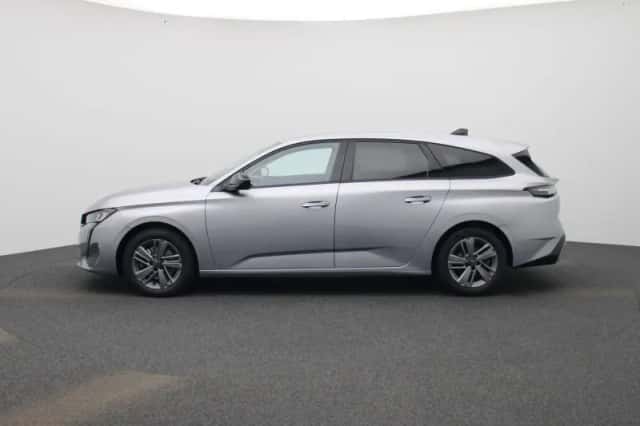 Peugeot 308 (2023) thumbnail 4