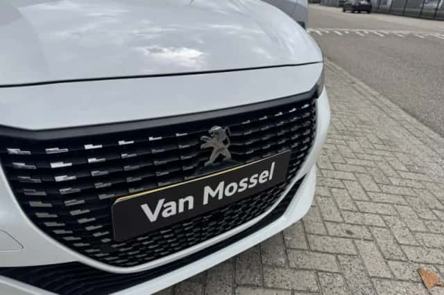 Peugeot 208 (2020) thumbnail 6