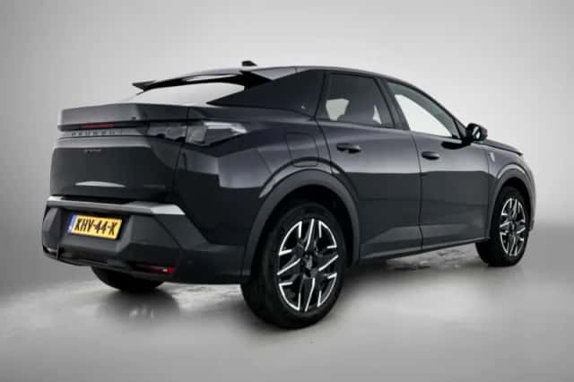 Peugeot 3008 (2025) thumbnail 4
