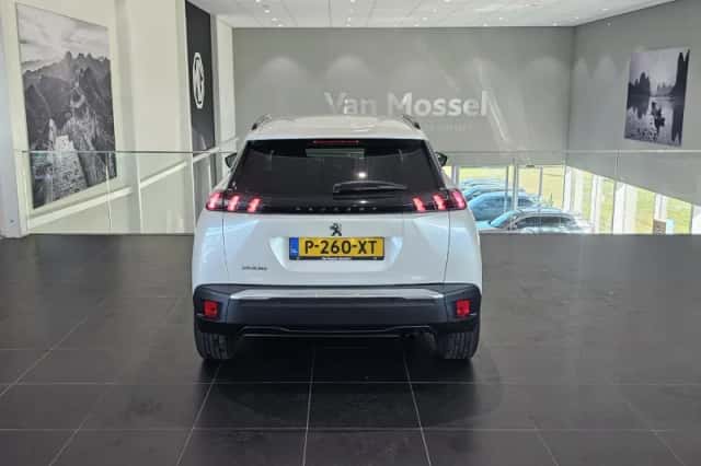 Peugeot 2008 (2022) thumbnail 6