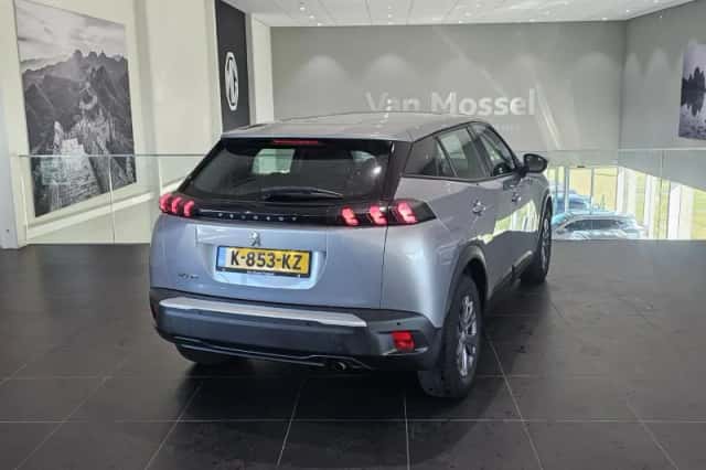 Peugeot 2008 (2021) thumbnail 5