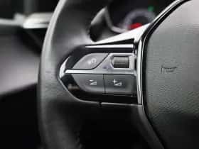 Peugeot 208 (2022) thumbnail 18
