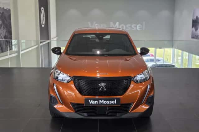 Peugeot 2008 (2022) thumbnail 2