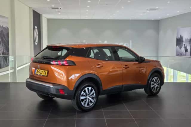 Peugeot 2008 (2022) thumbnail 5