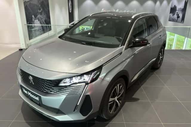 Peugeot 3008 (2023) thumbnail 2