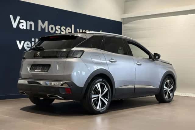 Peugeot 3008 (2023) thumbnail 4