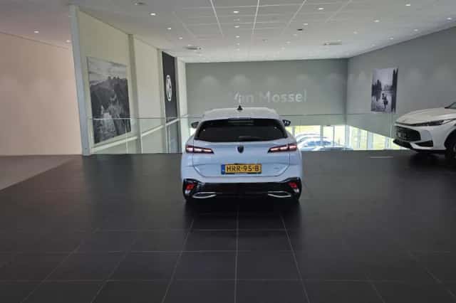 Peugeot 308 (2025) thumbnail 6