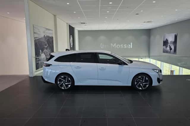 Peugeot 308 (2025) thumbnail 4