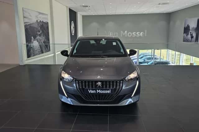 Peugeot 208 (2023) thumbnail 2