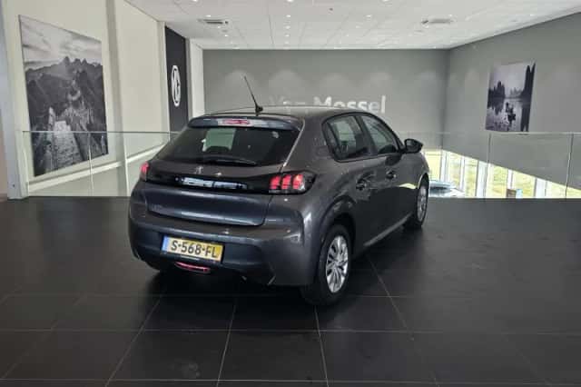 Peugeot 208 (2023) thumbnail 5