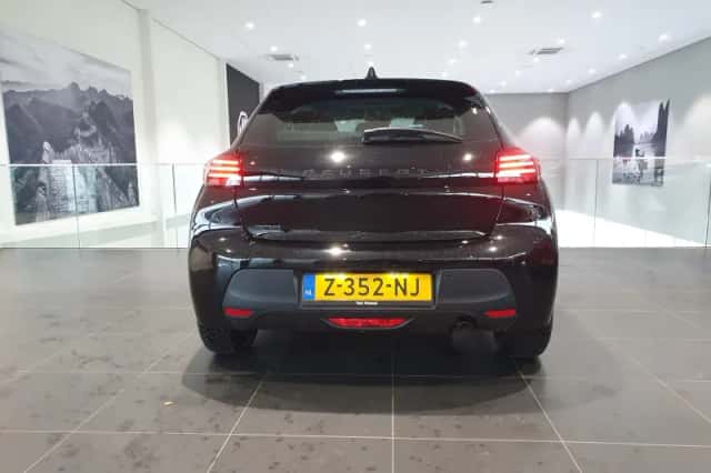 Peugeot 208 (2024) thumbnail 6