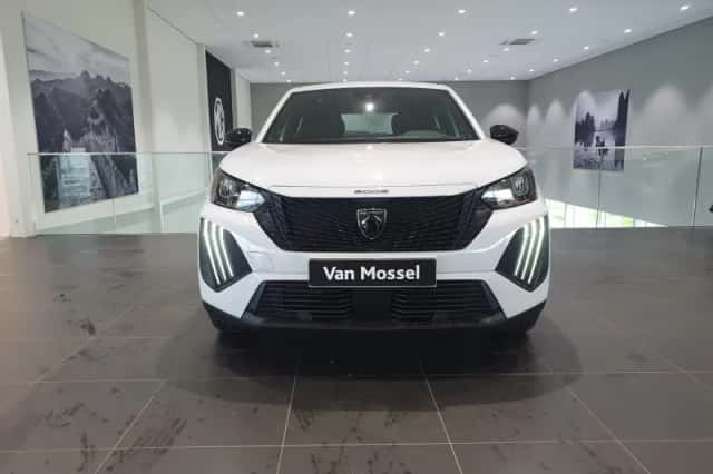Peugeot 2008 (2024) thumbnail 3