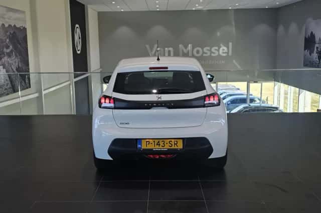 Peugeot 208 (2022) thumbnail 5