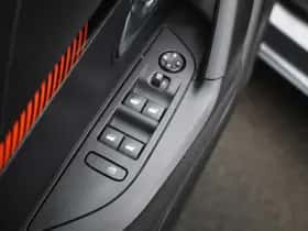 Peugeot e-2008 (2022) thumbnail 27
