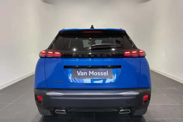 Peugeot 2008 (2024) thumbnail 5